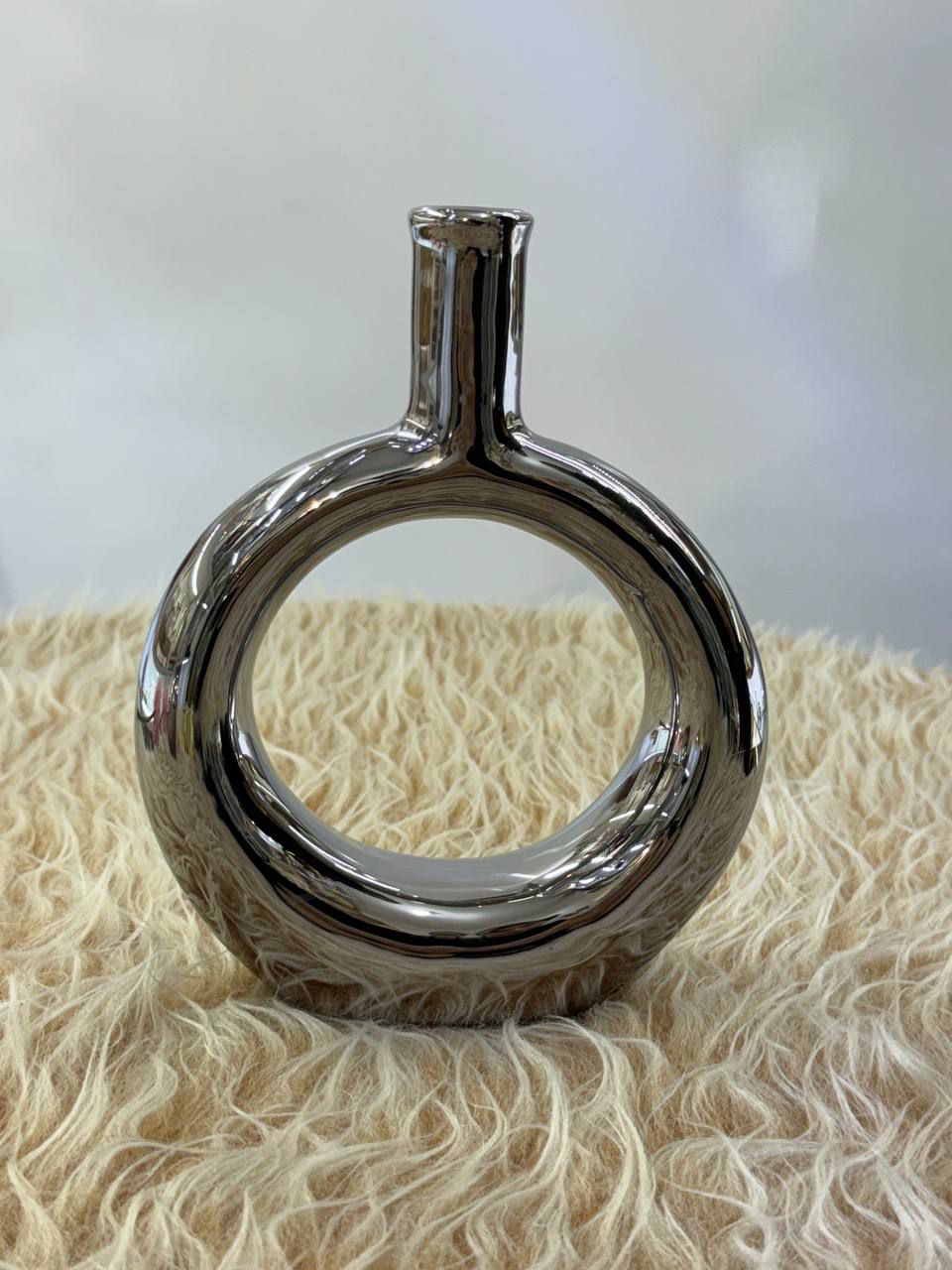 گلدان دوناتی