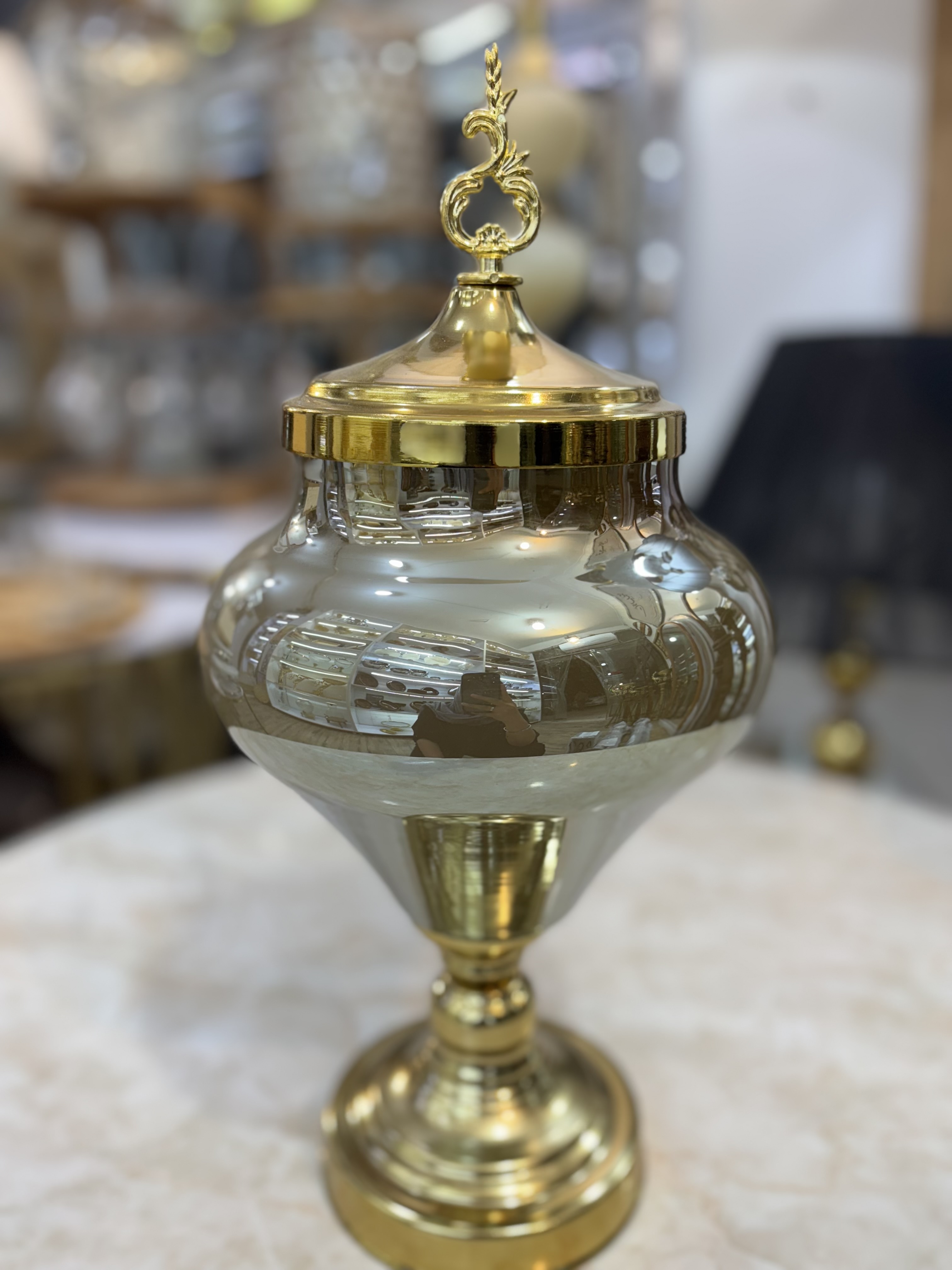 شکلات خوری دودی طلایی
